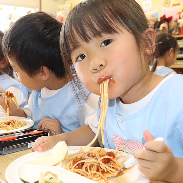 手作り給食 写真